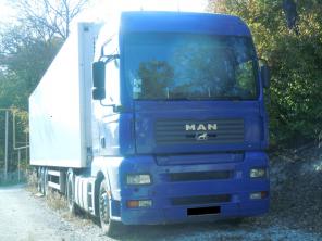 Продается MAN TGA 2002 года.