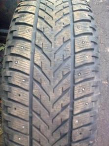 Продаю ДИСКИ и резину для 140 Мерседеса (S 500, S 320, S 280) 235/60 R-16 100s m+s Pirelli. Весь комплект 19000р Можно отдельно: Диски 11000р за 4шт., резина 9000р за 4 шт. ТОРГ!!! Резина без грыж и порезов. 8-903-769-92-30
