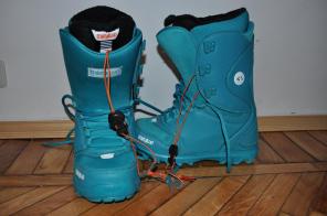Продам женские ботинки ThirtyTwo