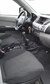 продаю mitsubishi L200
