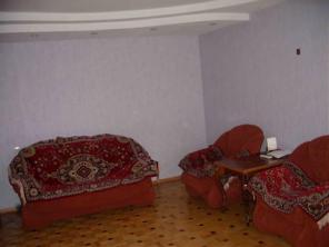 Продается 4-х комн. квартира в г. Усть-Лабинске, Краснодарский край