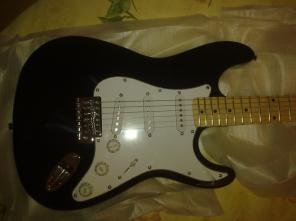 Продам Fender Stratocaster Украине