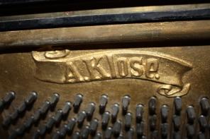 Антикварное пианино A.Klose Brieg 19 век