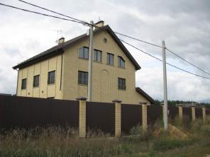Продам коттедж и баню на 15 сотках