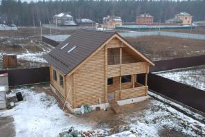 Продам коттедж и баню на 15 сотках