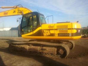 Гусеничный экскаватор JCB JS 220LC 2006