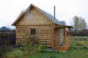 Деревянные срубы домов и бань.Фундаменты.