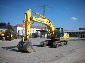   New Holland E385 2006