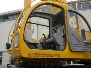 Срочно продам автокран XCMG QY25K, г/п 25т,2008, в Перми.