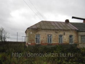 Продается квартира в 2-ух квартирном доме.