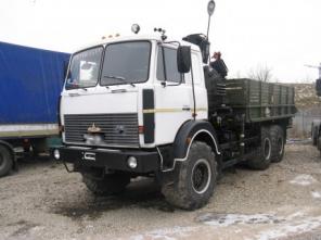 МАЗ 6303 - 631705 -6х6, ВНЕДОРОЖНИК с МАНИПУЛЯТОРОМ Выпуск: 2008 г. Объем двиг.: 14860 см3 Тип двигателя: Турбодизель Трансмиссия: 9-МКПП Пробег автомобиля: 80 тыс. км. Грузоподъемность: 11 т - антиблок. система (АБС) - антипробуксовочная система - гидроу