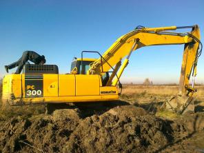 Экскаватор гусеничный Komatsu PC300-7, 2010 года
