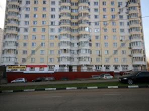 Продаю-4комн. кв. м. Варшавская.