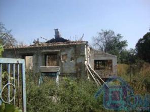 Ветхий дом под снос в станице Вышестеблиевской