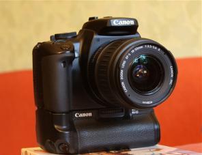 Продаю Canon EOS 400D Kit