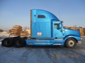 Седельный тягач INTERNATIONAL 9400i