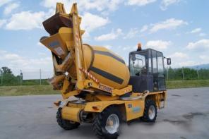 Автобетономешалка DUMEC BT 3000/3500