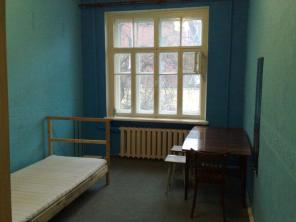 Комната с отделной. кухней. 6.4м2 в 2х комн. квар.
