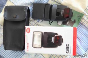  Canon Speedlite 420EX   