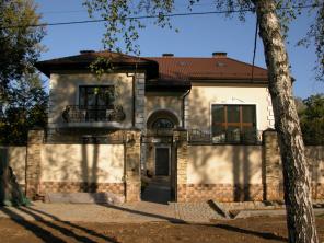 Продается загородный дом общей площадью 450 м.кв.