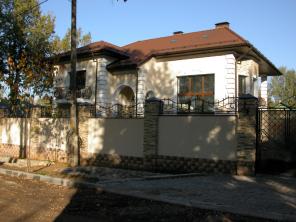 Продается загородный дом общей площадью 450 м.кв.