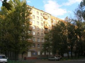 Продается 2 комнаты в 3-х комн.квартире. М.Авиамоторная