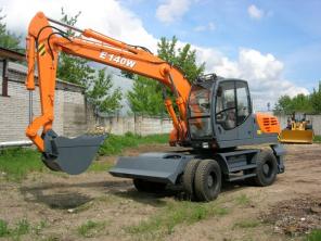 Продам экскававатор на пневмоколесном ходу E140W