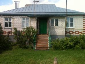 Добротный дом с участком и садом, 84 кв. м.