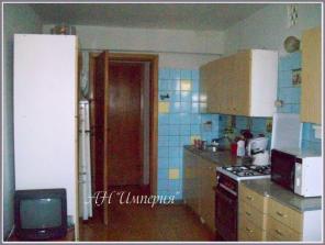 Продаю 2-х комнатную квартиру, Крытый рынок