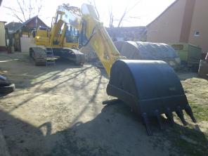 Гусеничный Экскаватор Komatsu 240