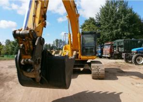 Экскаватор гусеничный JCB JS220