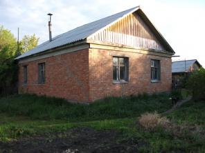 Продаются 2 кирпичных капитальных жилых дома