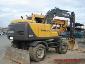 Колесный экскаватор Volvo EW130 2004 года