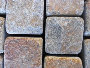 Гранитная брусчатка окатанная 10x10x4 1350р. м.кв.