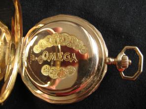Продам швейцарские золотые антикварные карманные часы OMEGA.