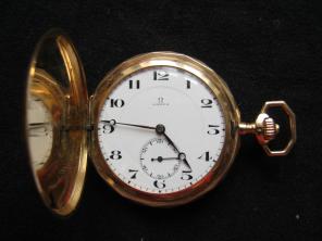 Продам швейцарские золотые антикварные карманные часы OMEGA.