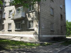 Квартира под офис, магазин, салон и т.д..