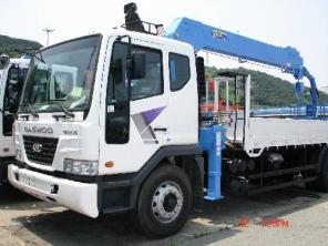 Грузовик с манипулятором DAEWOO NOVUS, 15 тонн