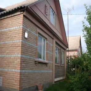 Продам дом 100 кв.м., 14 соток, д. Починки, Горьковское ш., 40 км, Ногинский р-н. Дом двухэтажный, кирпичный, на надежном фундаменте с двумя погребами.