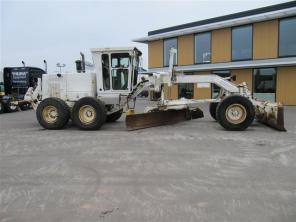 Грейдер Caterpillar 12H