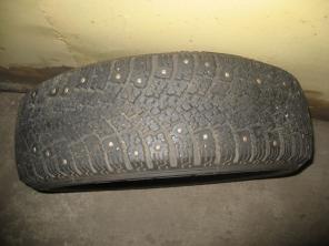 Nokian Hakkapeliitta 1 185\65 R 15  \