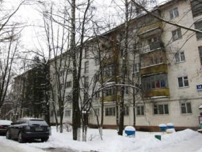 Сдается комната в Одинцово(7 км от Москвы)на длительный срок