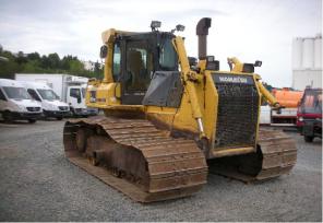 Komatsu D65 PX-15 — бульдозер