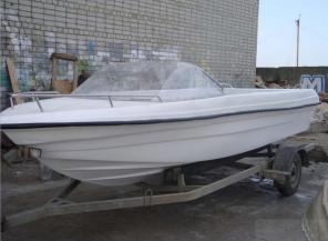 Продается моторная лодка Касатка-520.