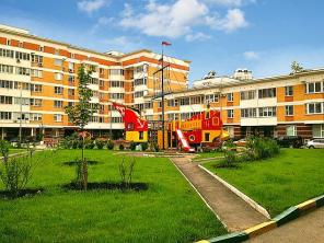 Квартира с дизайнерским ремонтом, Университет