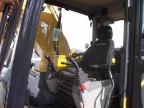 Гусеничный экскаватор Komatsu PC210LC-8