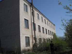 Продам 3-х этажное кирпичное здание