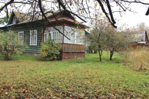 дом 88.00 кв.м., участок: 14.00 соток