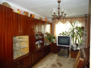 Продается 3-комнатная квартира