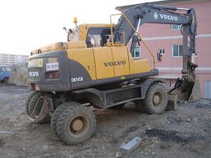 Колесный экскаватор Volvo EW145B 2007 года выпуска